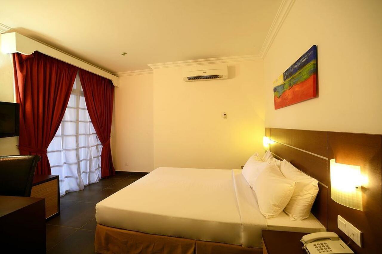 Bella Vista Express Hotel Pantai Cenang  Exterior foto