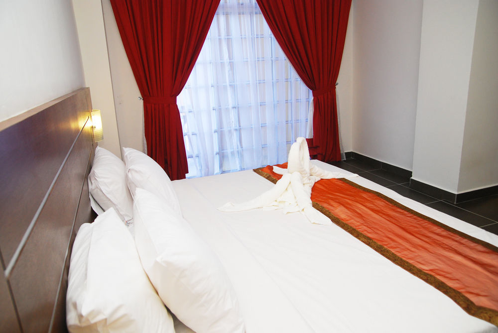 Bella Vista Express Hotel Pantai Cenang  Exterior foto